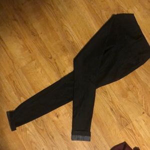 Black jeggings